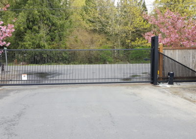 Iron Cantilever Gate with Rack Drive Motor